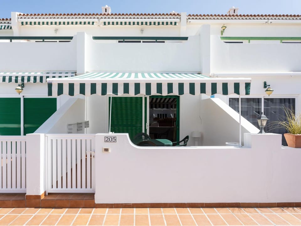 Property building, Balcony/Terrace