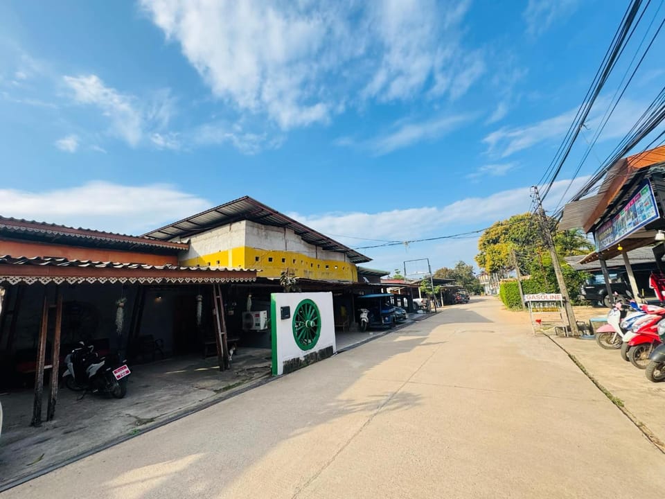 Property building, Facade/entrance, Street view