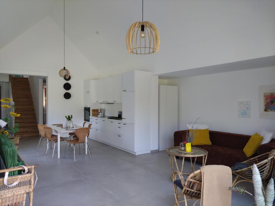Living room, Food, kitchen