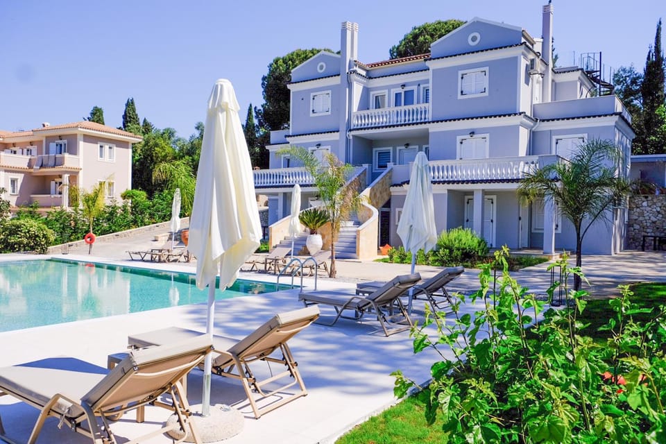 Property building, Swimming pool