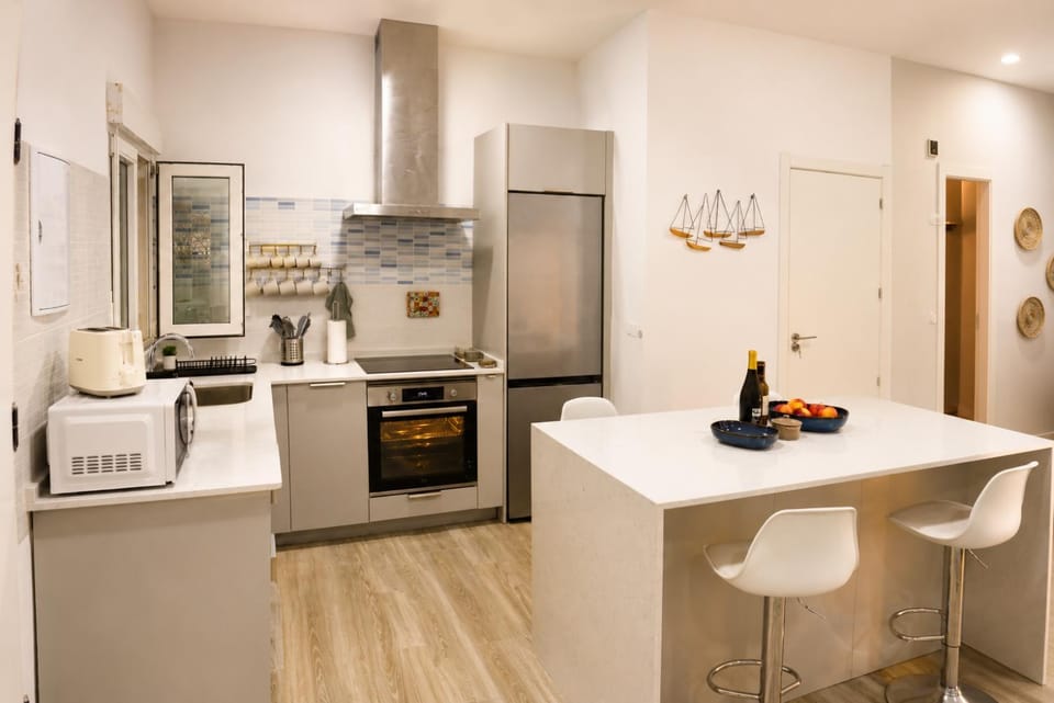dishwasher, oven, stove, toaster, kitchen