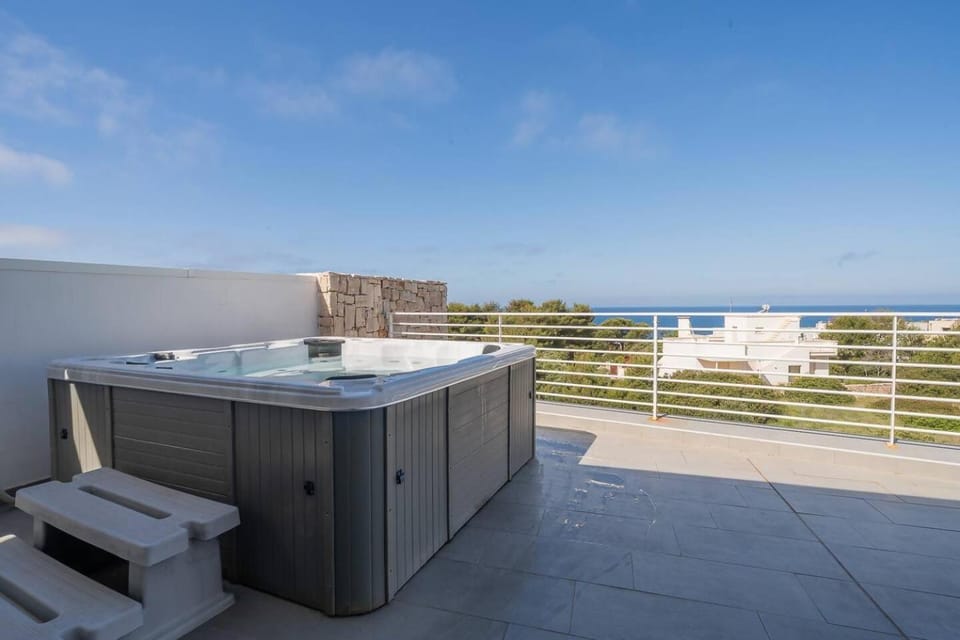 Hot Tub, Sea view