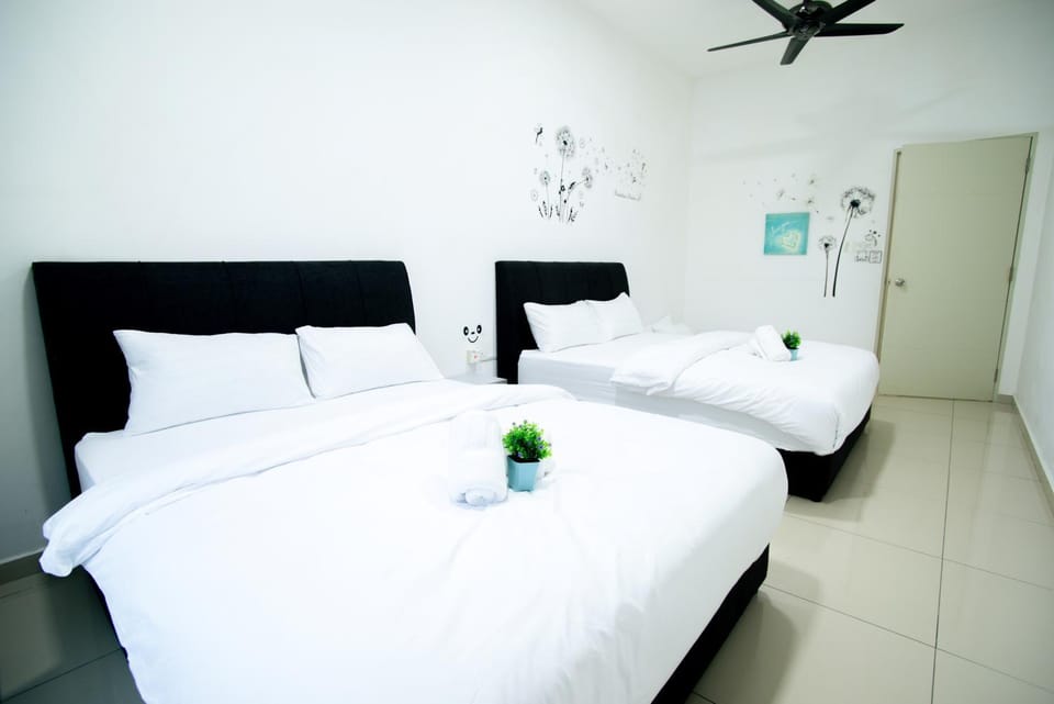 Bed, Bedroom