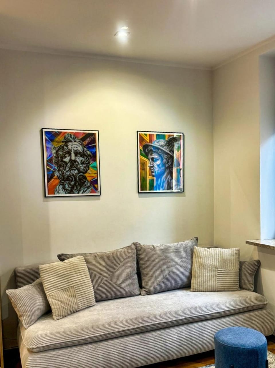 Living room, Decorative detail, Seating area