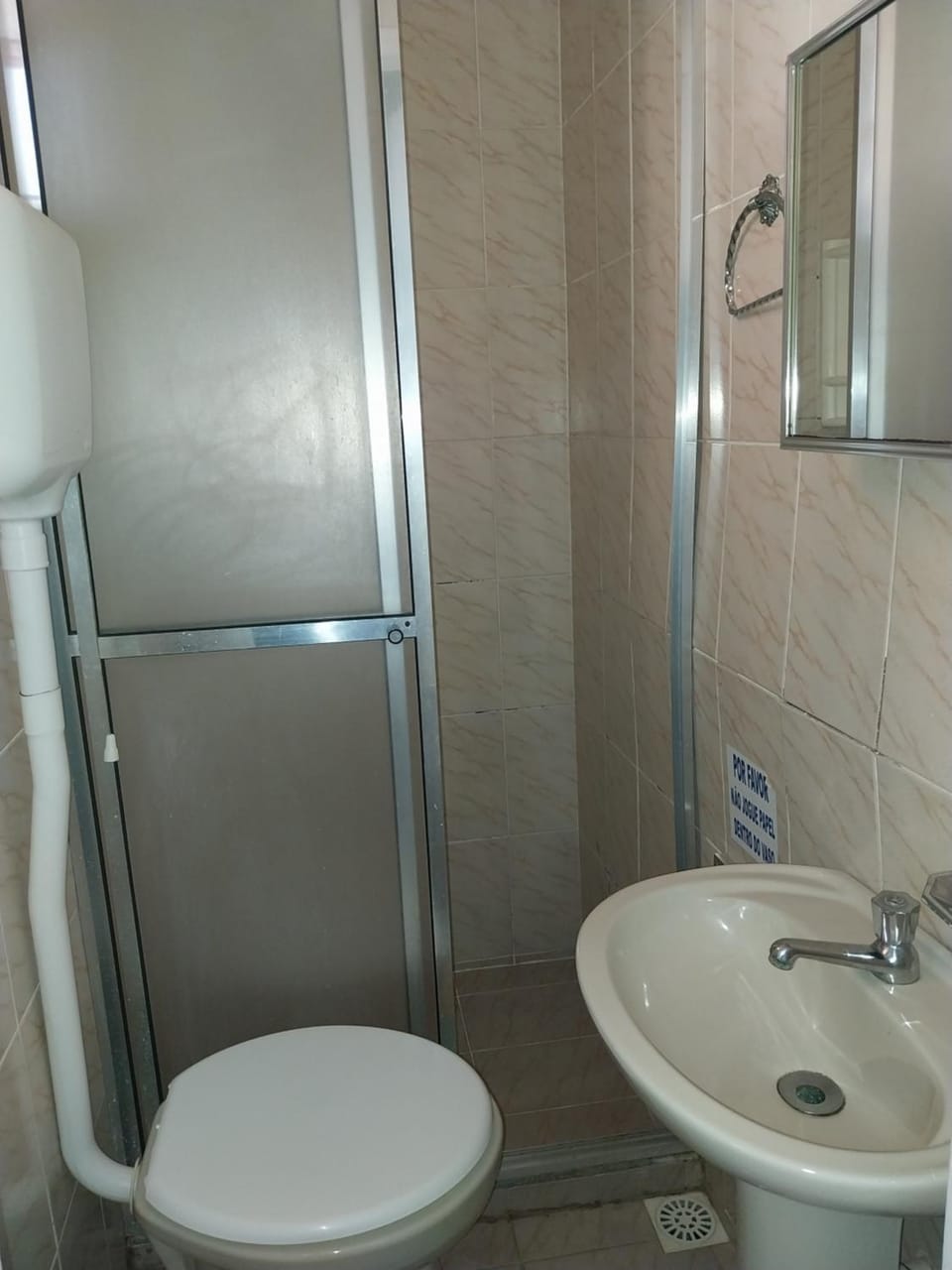 Shower, Bathroom, Internal: Not applicable to any particular room