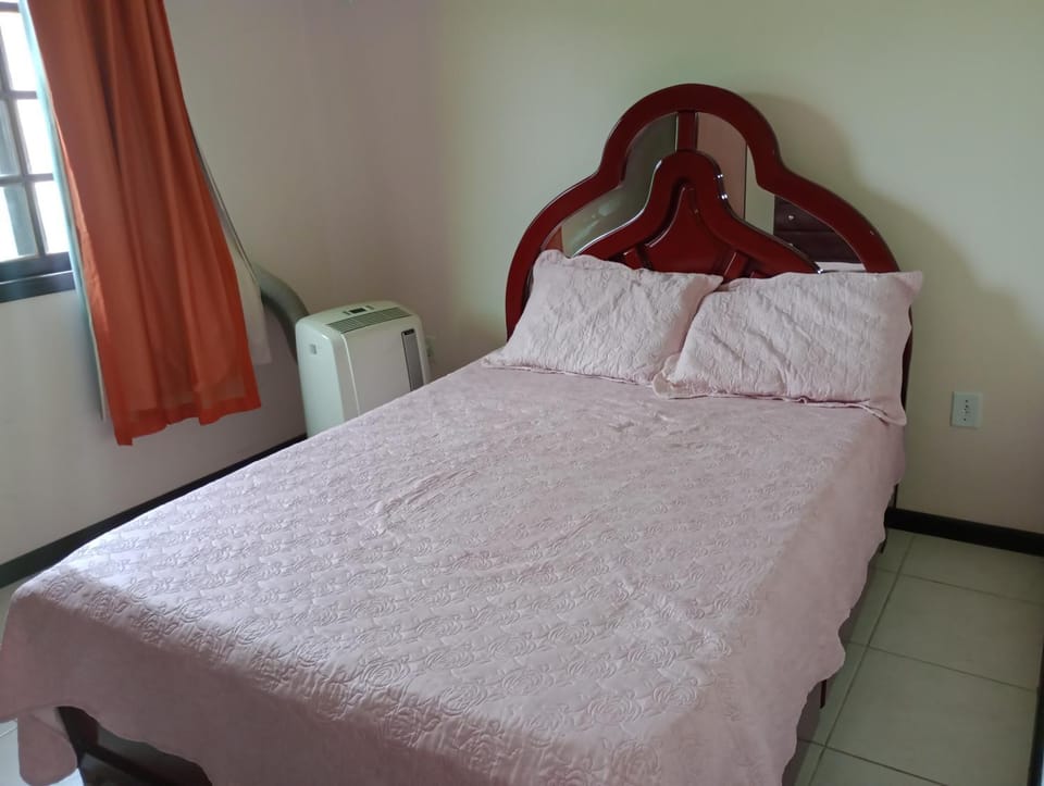 Simone House in Angra dos Reis