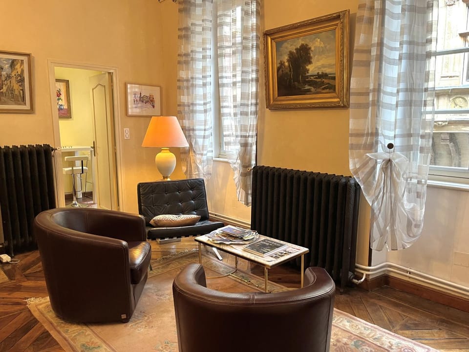 Communal lounge/ TV room, Living room