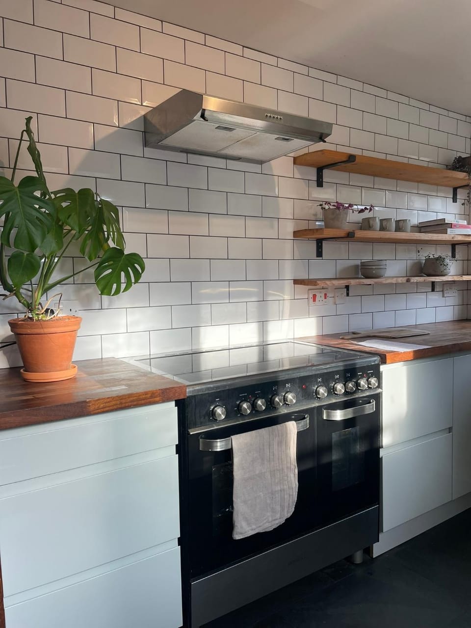 Peaceful 3 Double Bed House By Park House in Bristol