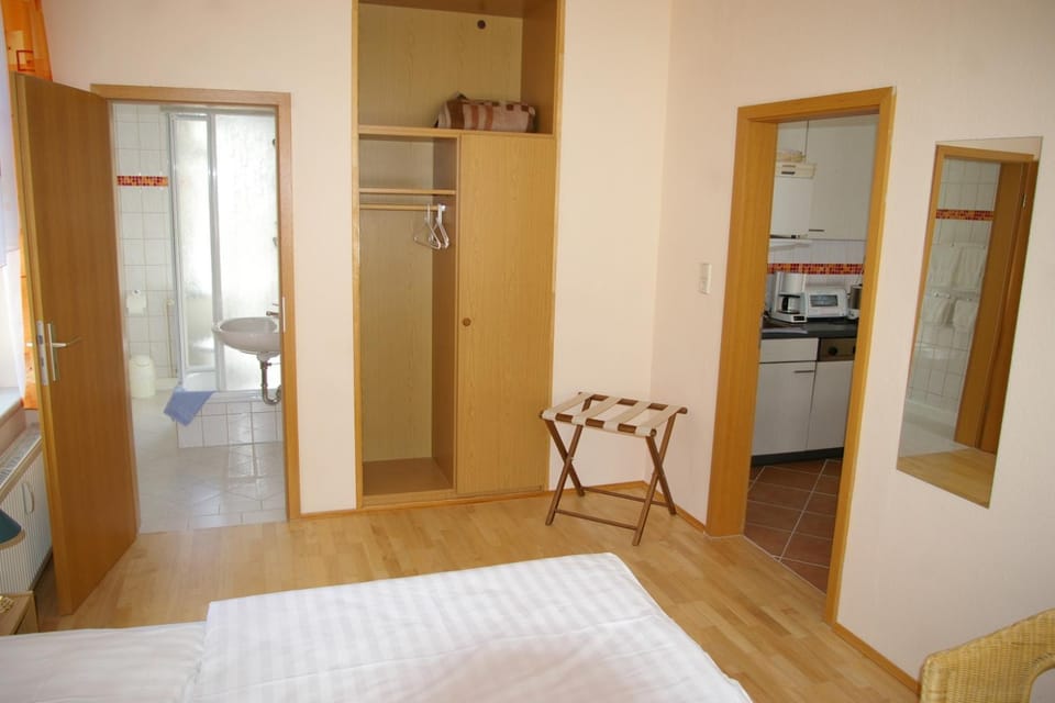 Pension Am Taurastein Bed and Breakfast in Saxony