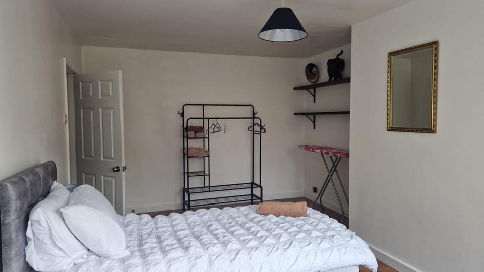Amani 2-Bed Bungalow - Sleeps 4 - Pet Friendly House in England