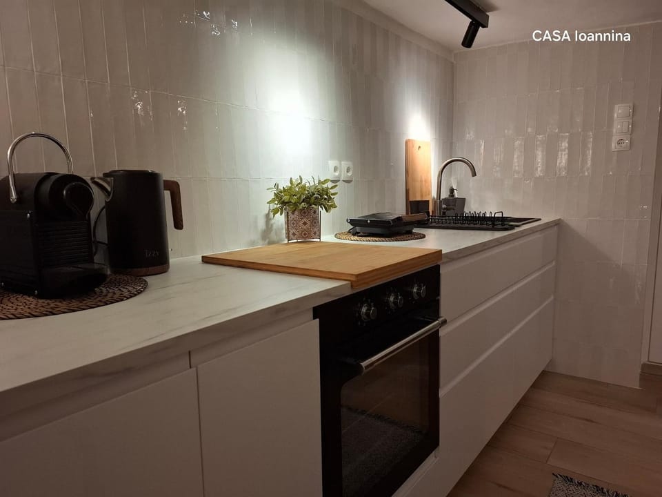 Coffee/tea facilities, Kitchen or kitchenette