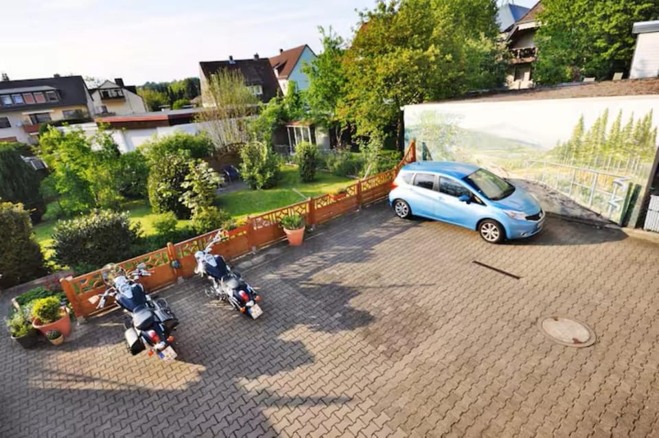 Day, Neighbourhood, Garden, Garden, Garden view, Parking