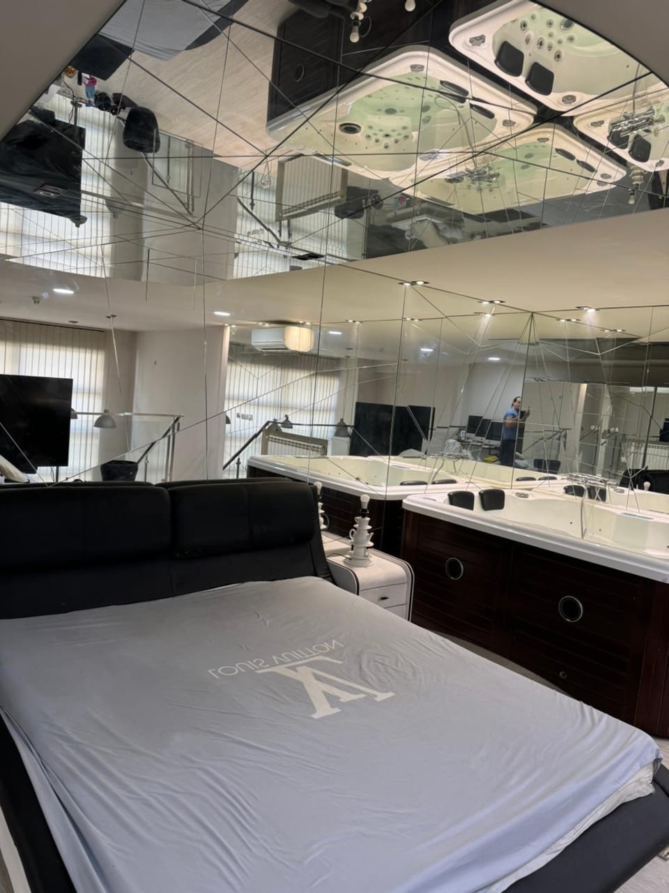 Tribeca Suit Apartment in Alcobendas