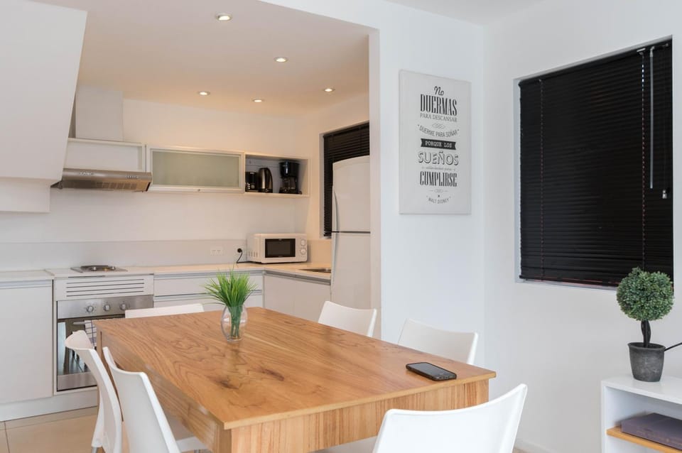 Dining area, oven, stove