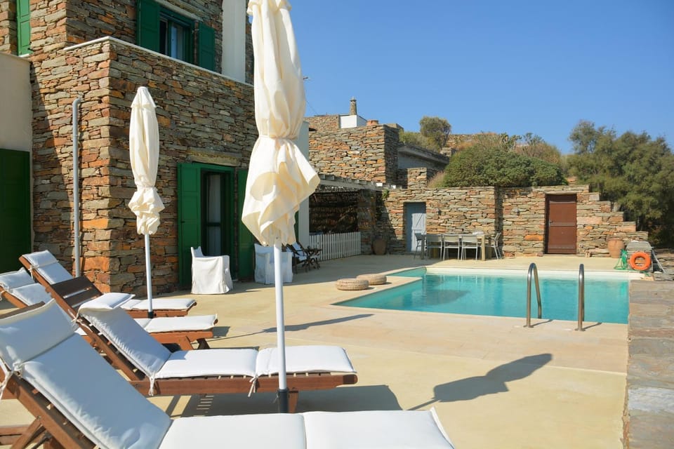 Property building, Pool view, Swimming pool, sunbed