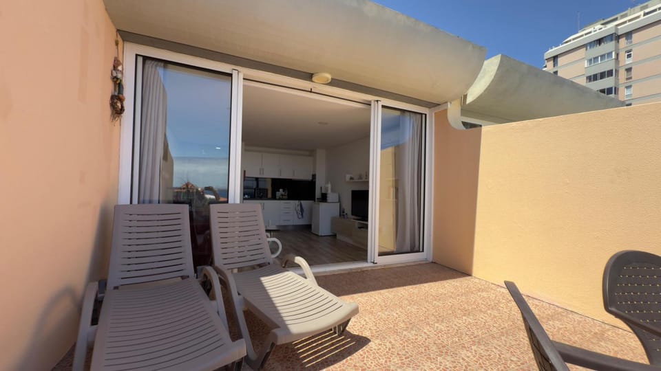 Patio, View (from property/room), Balcony/Terrace, sunbed