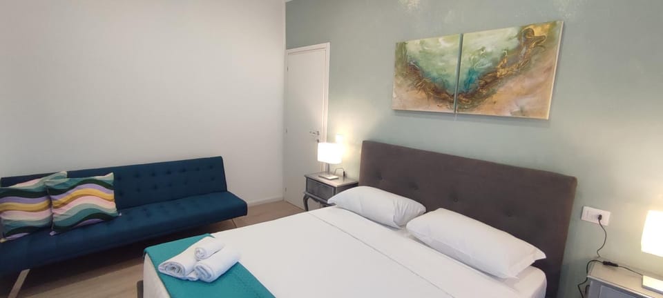 Bed, Photo of the whole room, Bedroom, furniture