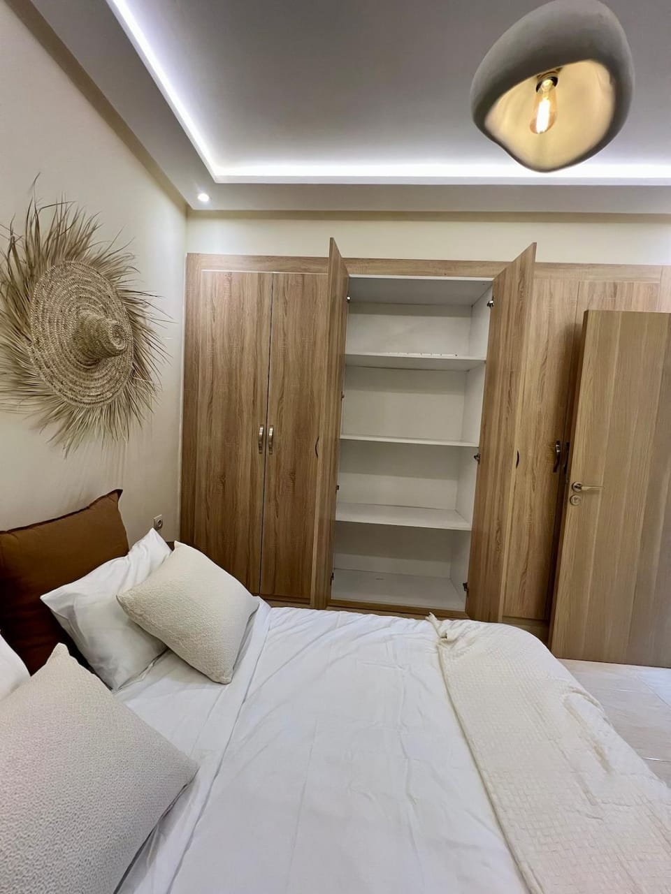 Bedroom, wardrobe