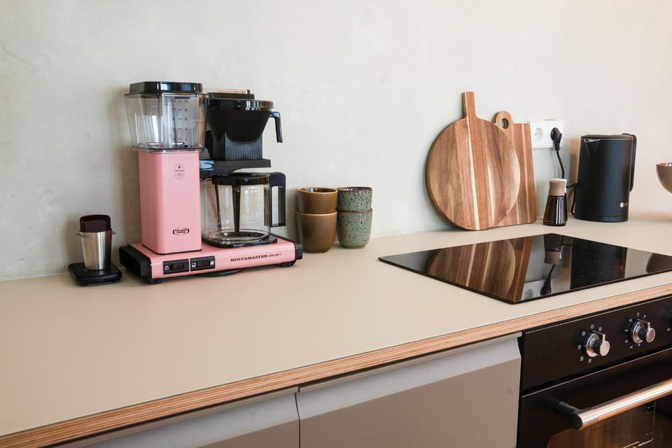 Coffee/tea facilities, Kitchen or kitchenette