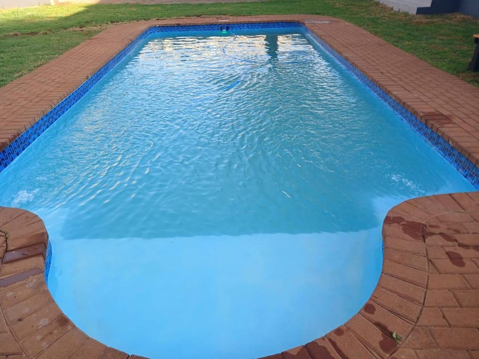 Swimming pool, Swimming pool
