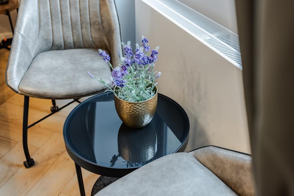 Living room, Decorative detail, Decorative detail, Seating area