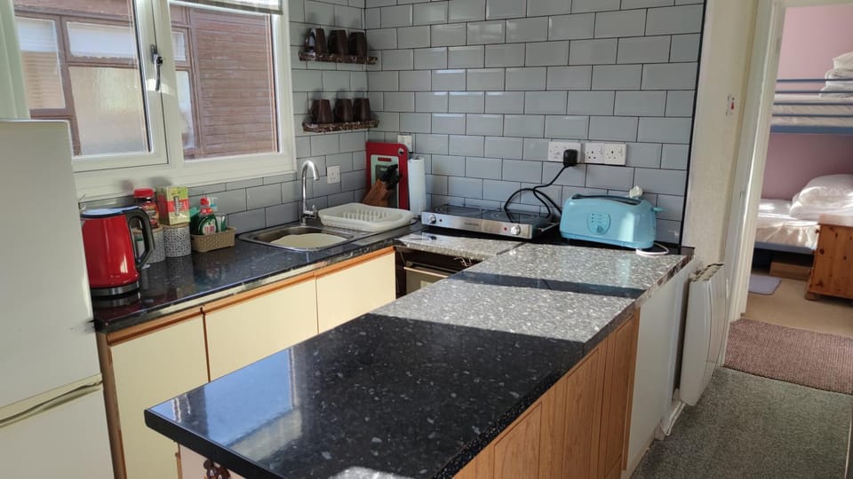 Quiet 6 berth pet friendly chalet near beach Apartment in Mablethorpe