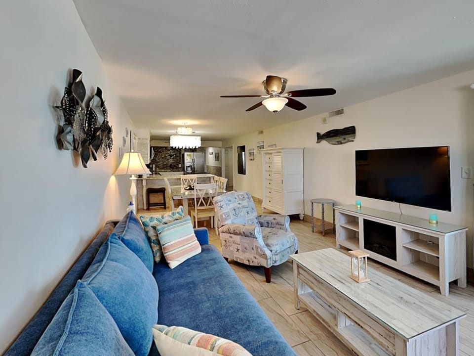 Regency Towers PCB #803 Apartment in Lower Grand Lagoon