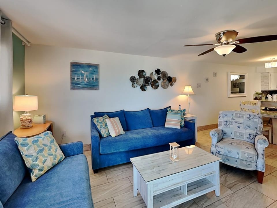 Regency Towers PCB #803 Apartment in Lower Grand Lagoon