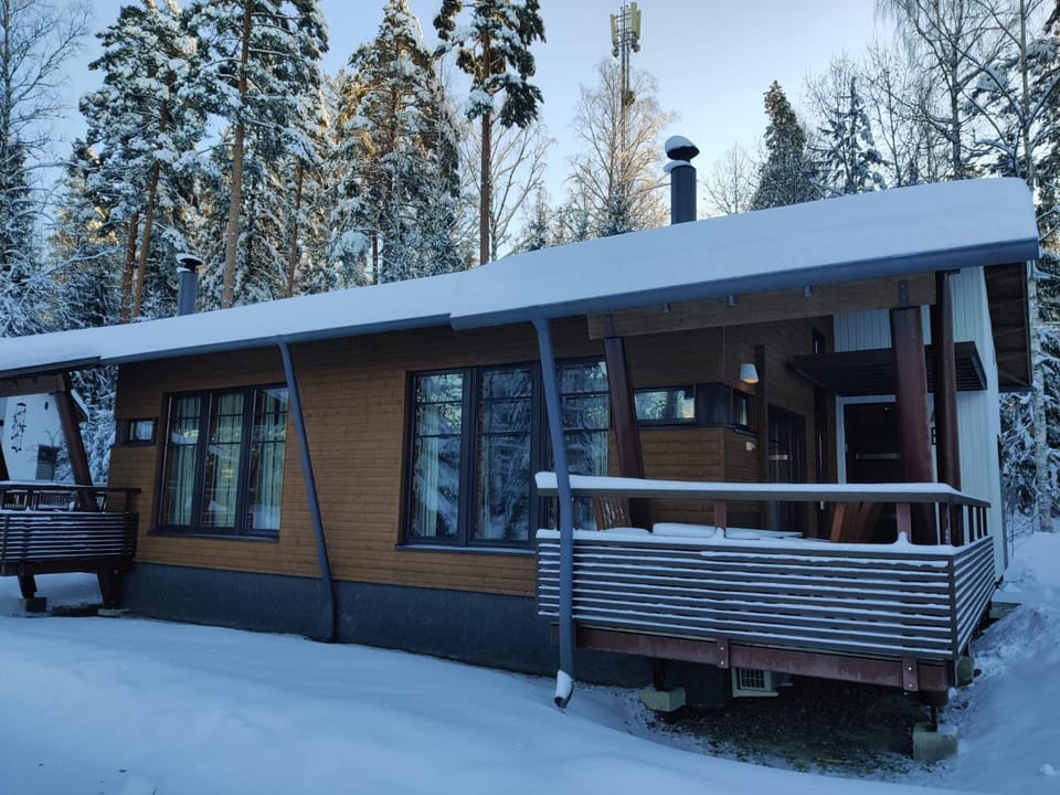 Kylpyla SPA, Saimaa Villa B3 Chalet in Finland