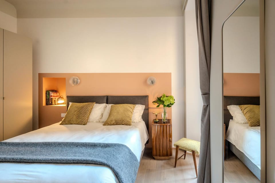 Bed, Photo of the whole room, Bedroom, air conditioner