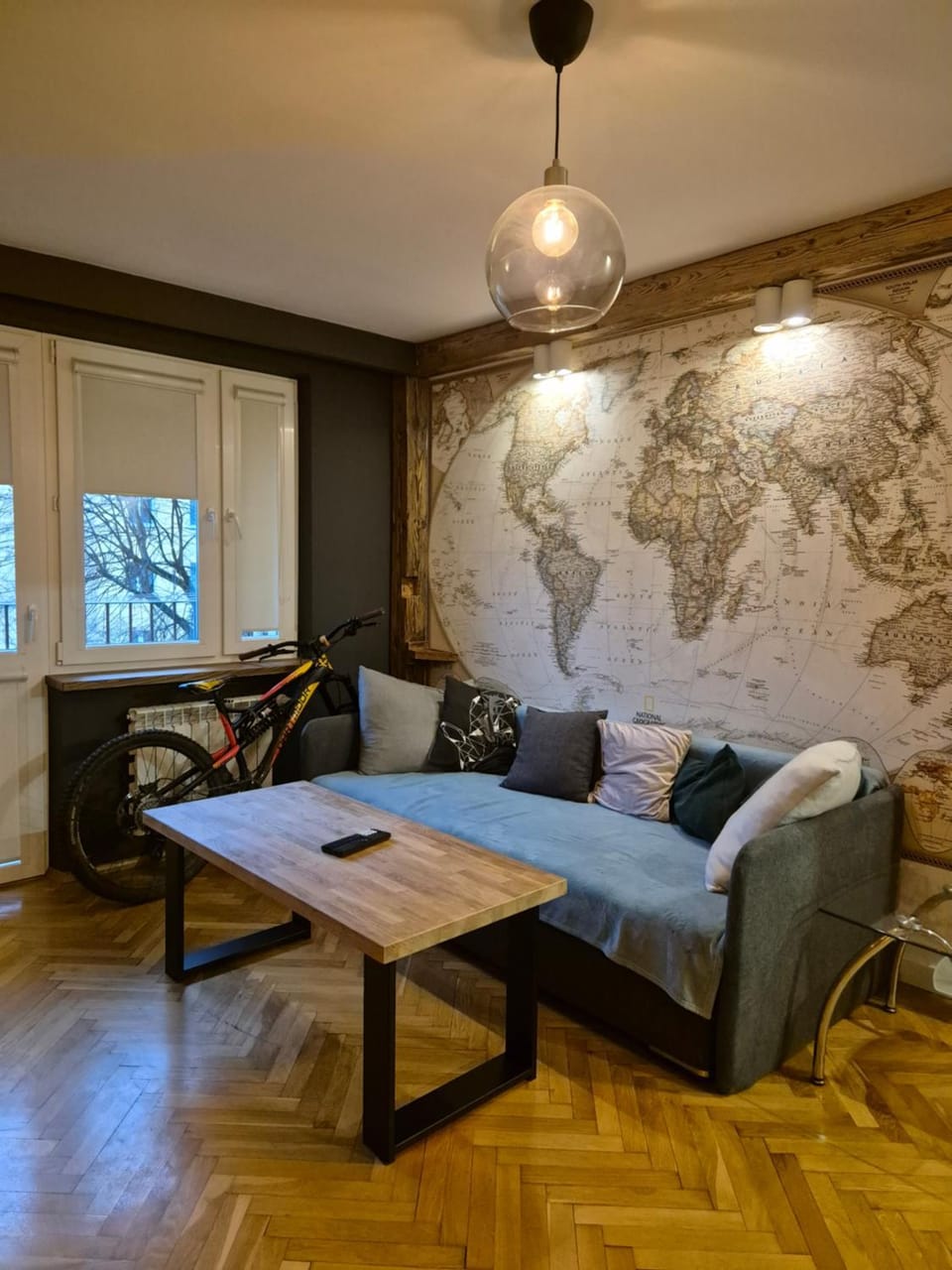 Living room, Seating area
