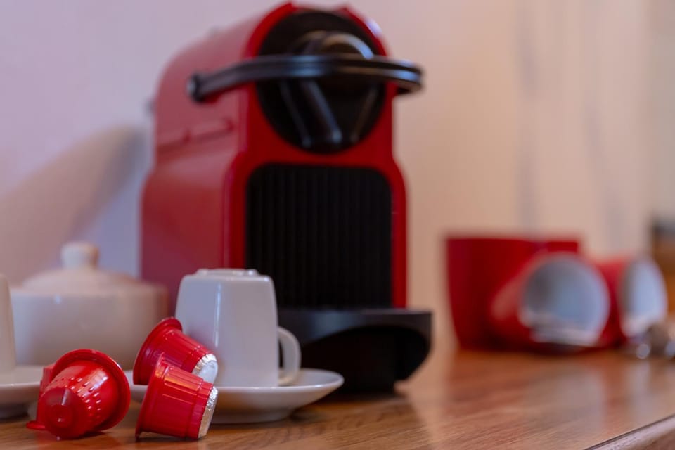 Coffee/tea facilities, Decorative detail