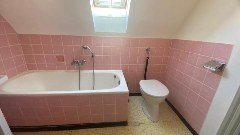 Toilet, Bathroom, Bath