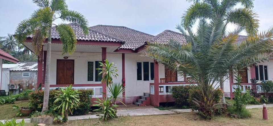 Property building, Garden, Garden view