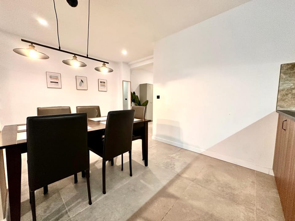 Turia Gardens & Science & Center Apartment in Valencia