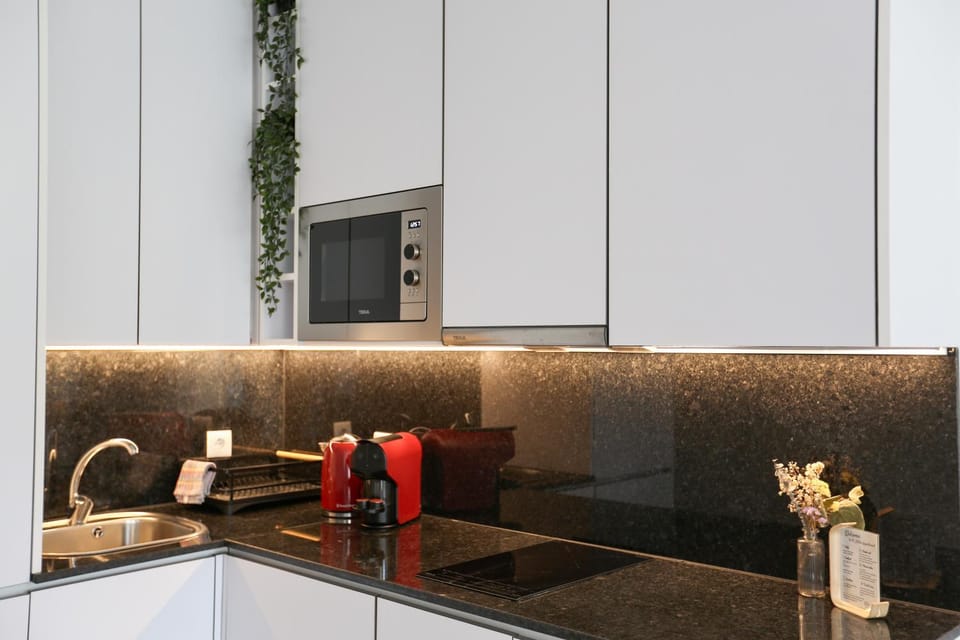 63 Lettér - Sun-Filled & Quiet Apartments with Elevator Access Apartment in Lisbon