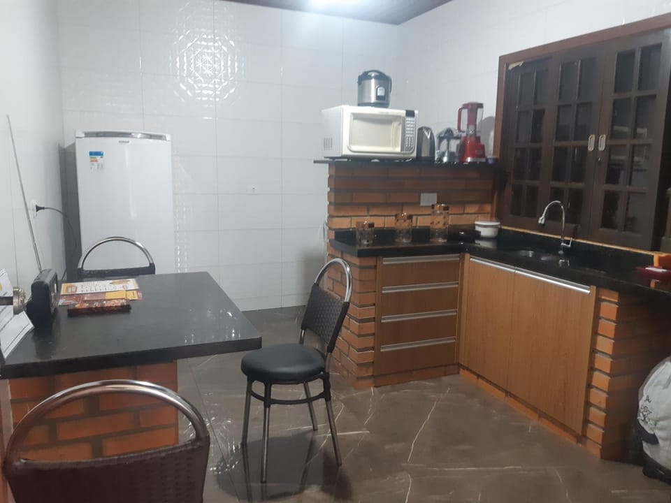 Kitchen or kitchenette, Dining area, oven, stove
