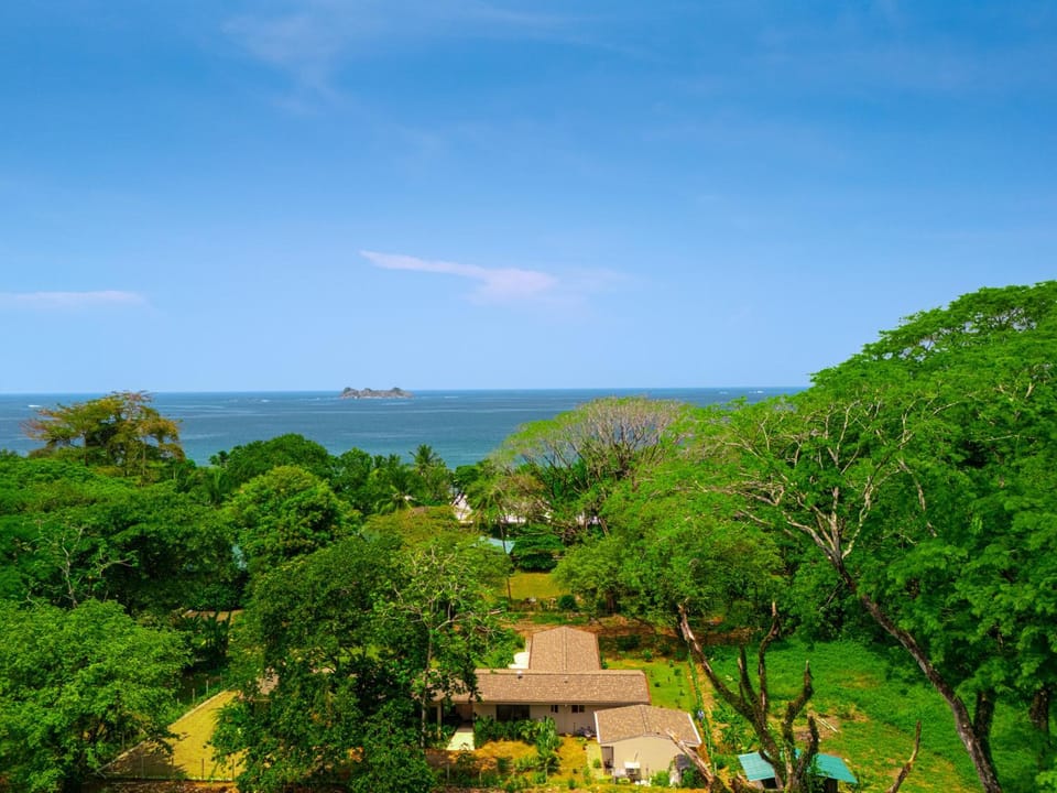 Chalet Tropical - by Pura Villas Villa in Bahía Ballena