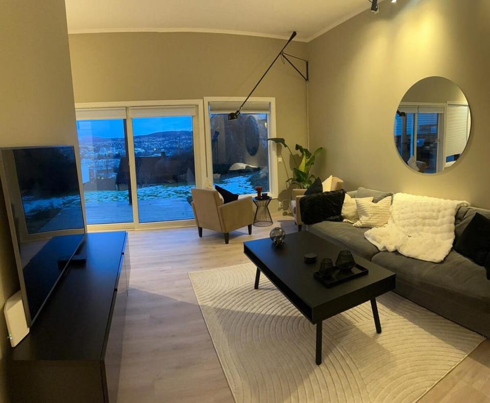 Modern apartment with stunning view over city Apartment in Trondheim