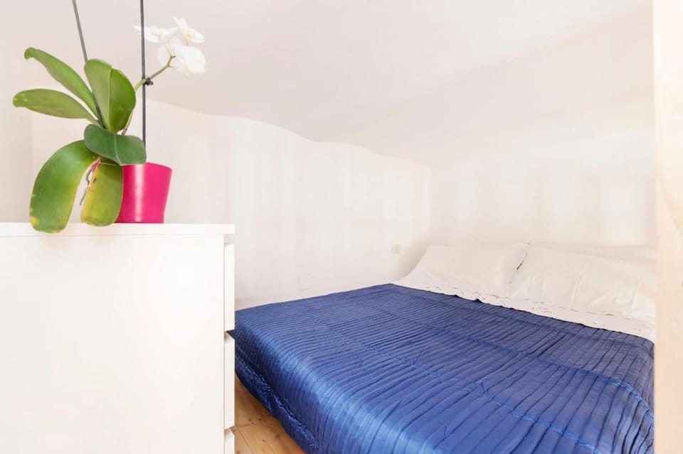 Cozy House near Termini Station - San Lorenzo Apartment in Rome