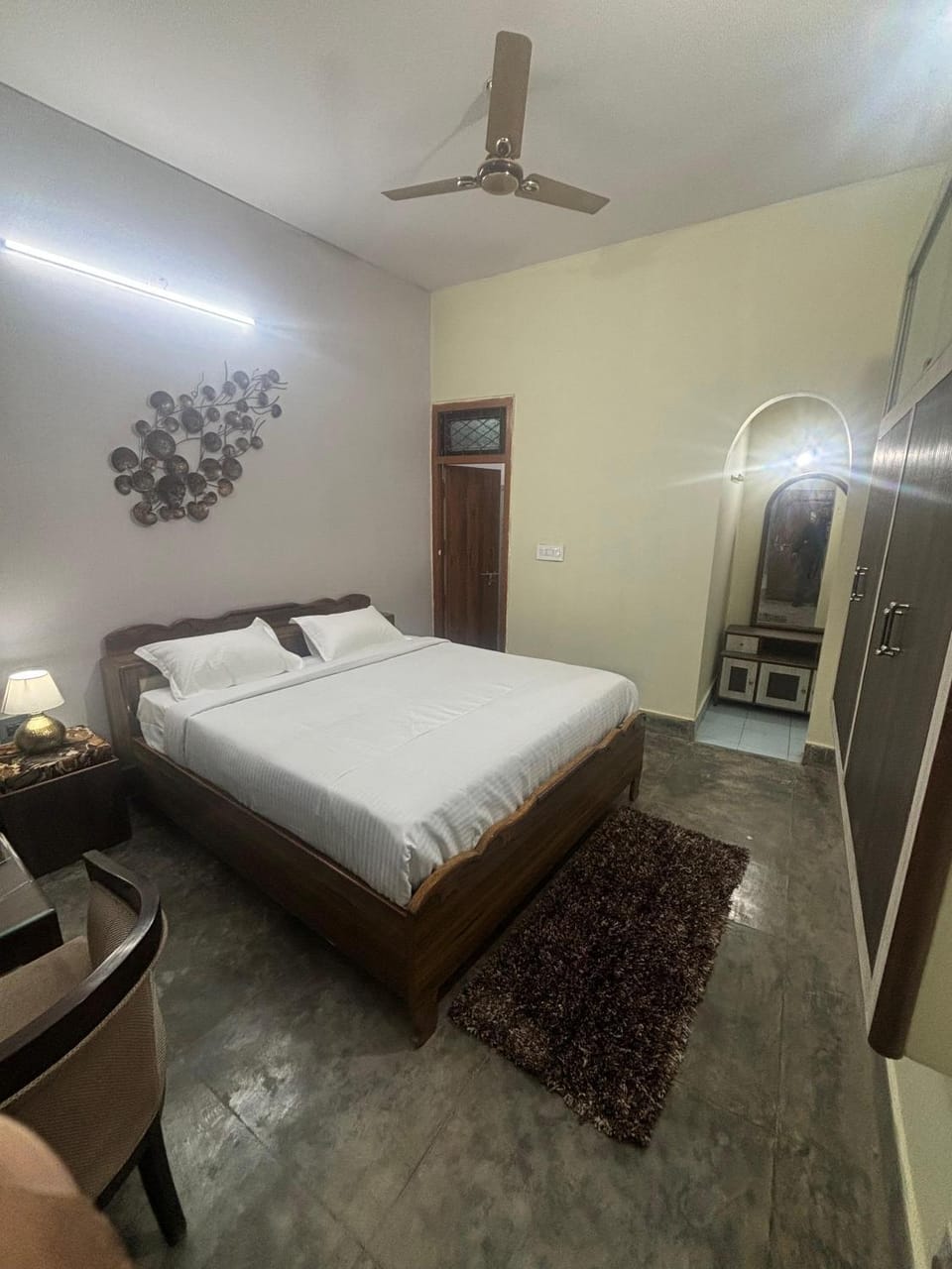 Bed, Photo of the whole room, Bedroom, air conditioner