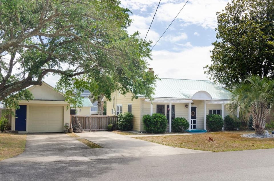 The Pearl by Bryant Real Estate House in Kure Beach