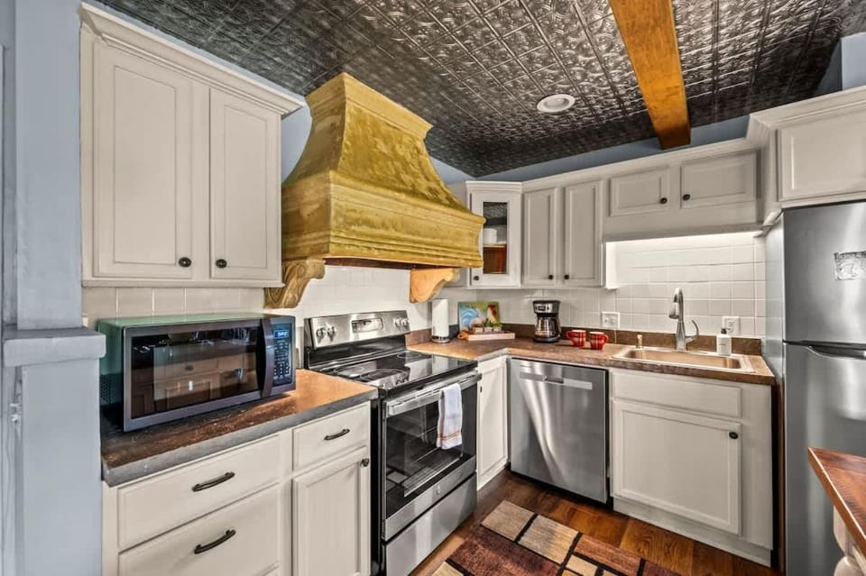 Smoky Vista House in Pittman Center