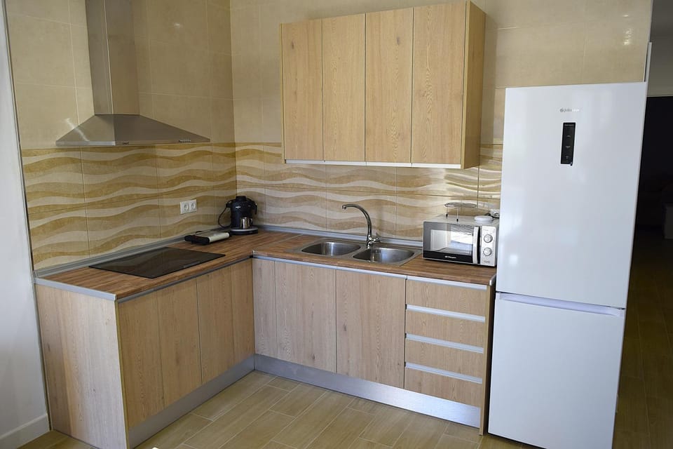 Kitchen or kitchenette, pet friendly, stove