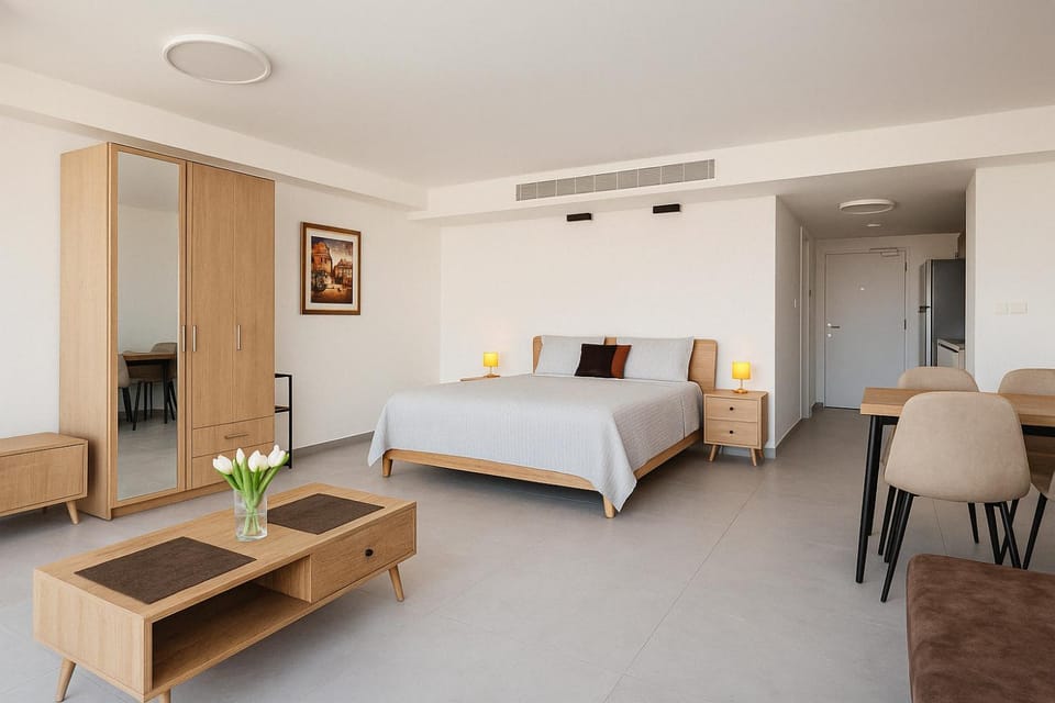 Bed, Living room, Photo of the whole room, wardrobe
