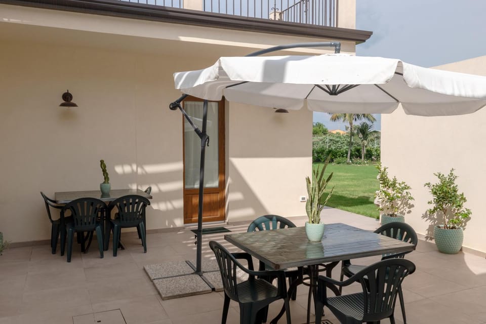Patio, Day, View (from property/room), Dining area