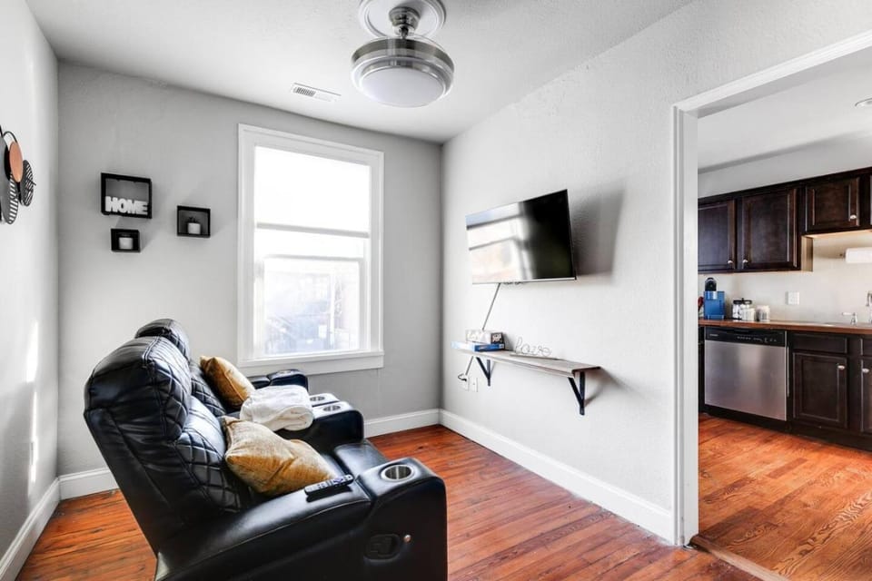 Tranquil Escape in Church Hill Near Libby Park Apartment in Church Hill