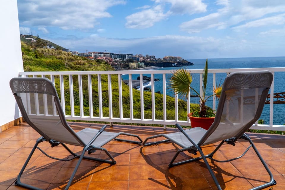 Patio, Natural landscape, View (from property/room), Balcony/Terrace, Sea view, sunbed