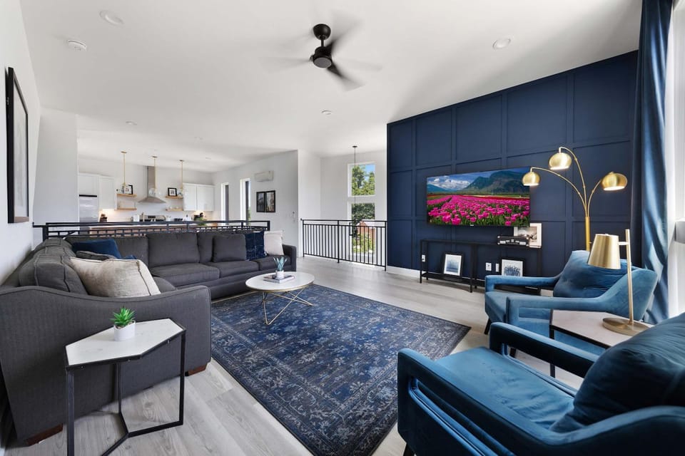 The Iris - Walk to Dining And Nightlife Plus Rooftop! House in East Nashville
