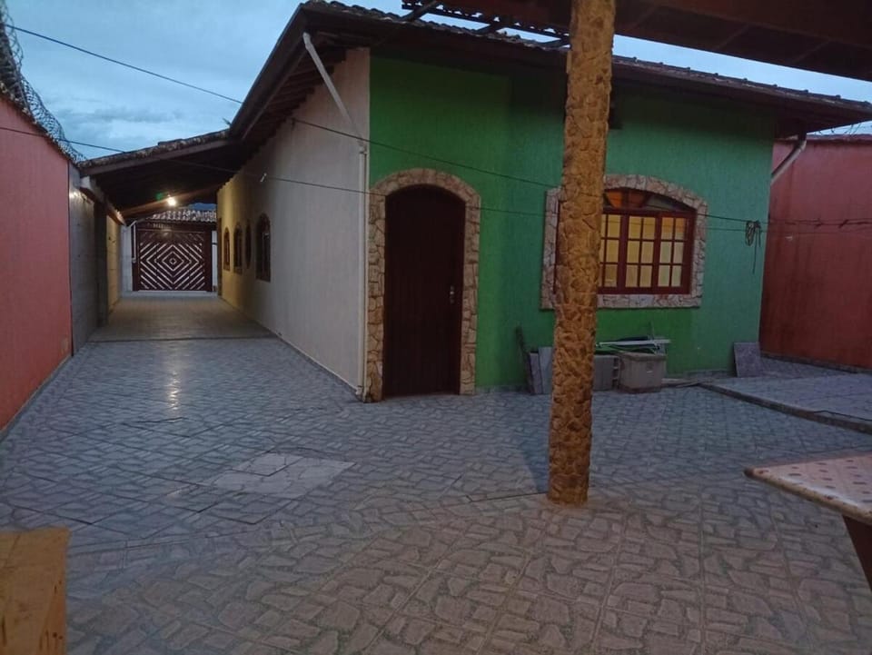 Casa a 5 minutos da Praia em Bertioga - Vista Linda House in Bertioga